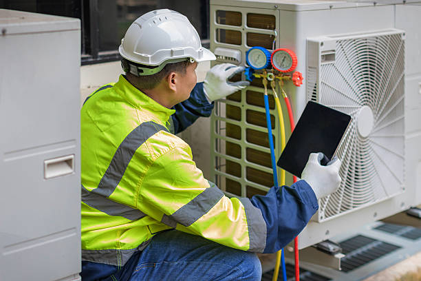 Professional Hvac technician working in Delano, MN